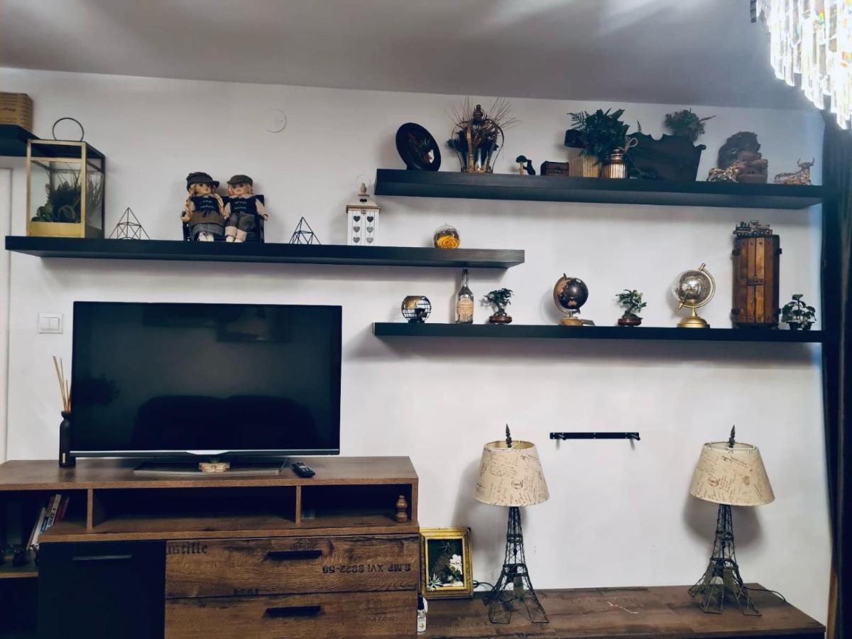 Liam Studio Bucureşti Ngoại thất bức ảnh