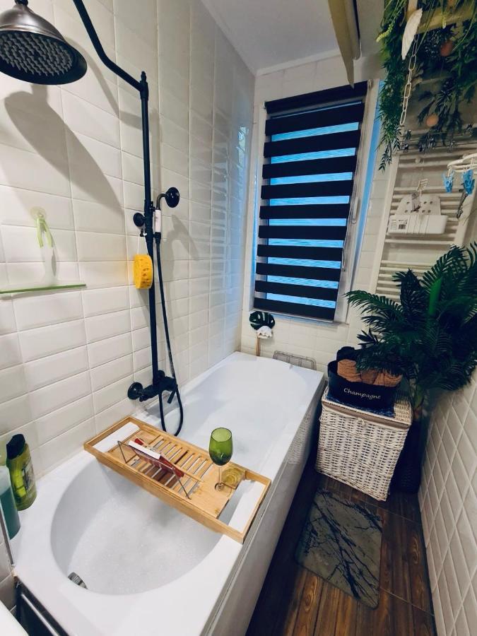 Liam Studio Bucureşti Ngoại thất bức ảnh